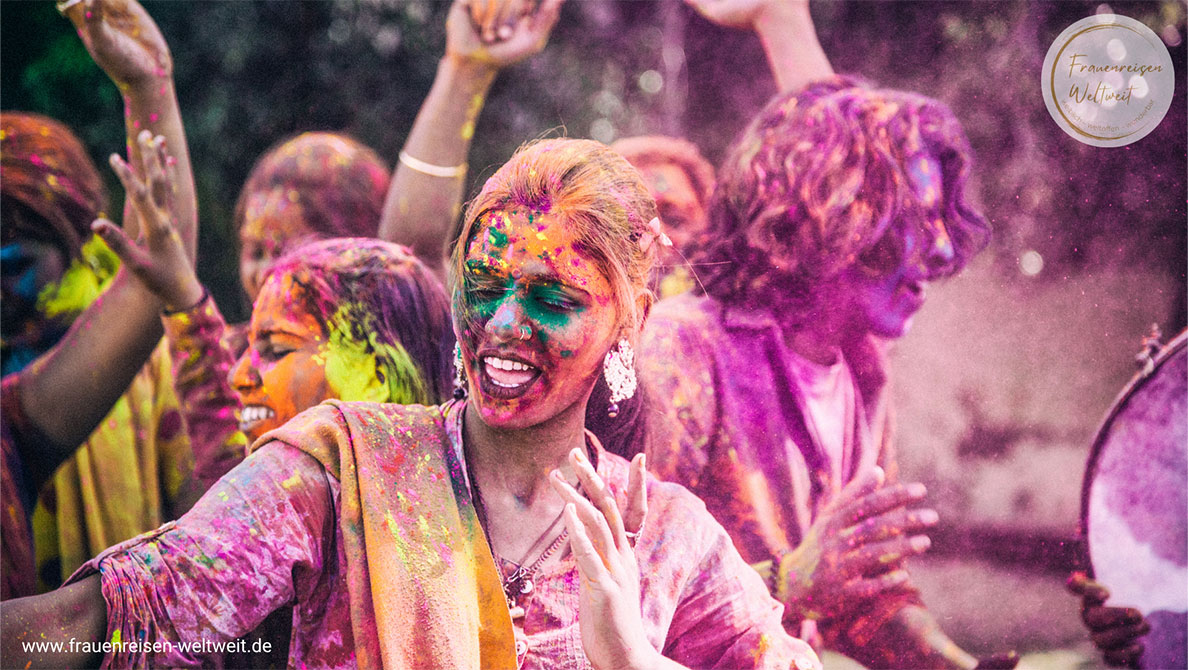 12_Rajasthan-und-Holifest_Happy-Holi-Farben_2_Canva_Instants_GettyImagesSignature