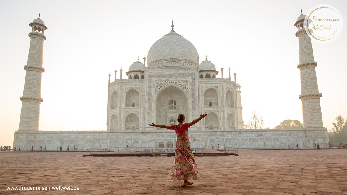 3_2_Rajasthan-und-Holifest_Taj-Mahal_Canva_kapulya_GettyImagesPro